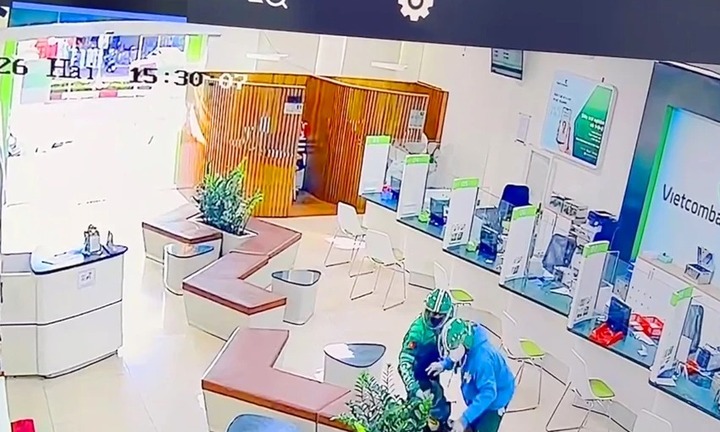 NÓNG: Công an xác nhận đã bắt được nghi phạm trong vụ cướp ngân hàng tại Gia Lai