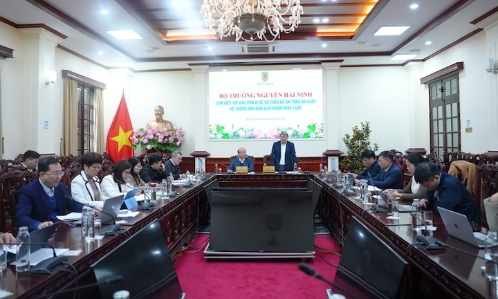 Tổng rà soát văn bản pháp luật: Làm rõ tiêu chí xác định các văn bản bất cập, không phù hợp