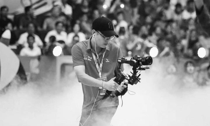 Nhà quay phim Quí Tùng của VTV qua đời ở tuổi 37 do ung thư máu khiến nhiều người xót xa