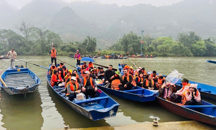 Hà Nội: Tăng cường bảo đảm TTATGT dịp Lễ hội chùa Hương năm 2026