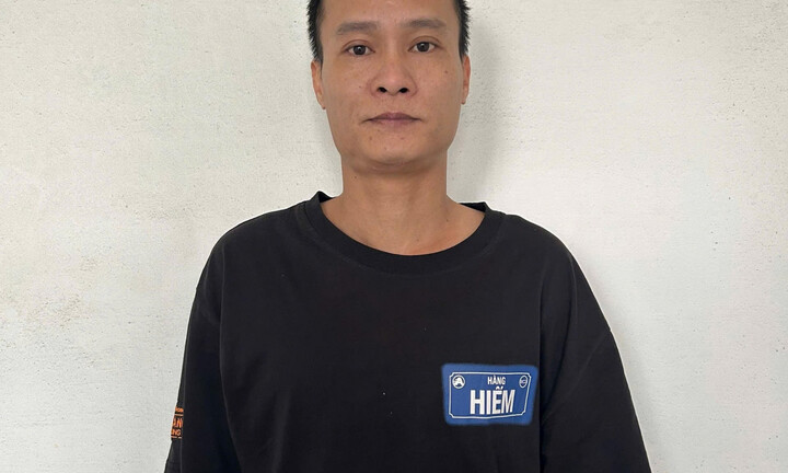 Đối tượng truy nã lừa đảo xuyên quốc gia ra đầu thú