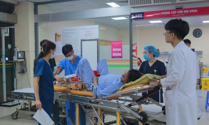 Hơn 300 người khám, cấp cứu, 12 người tử vong do pháo nổ, pháo hoa trong 7 ngày nghỉ Tết