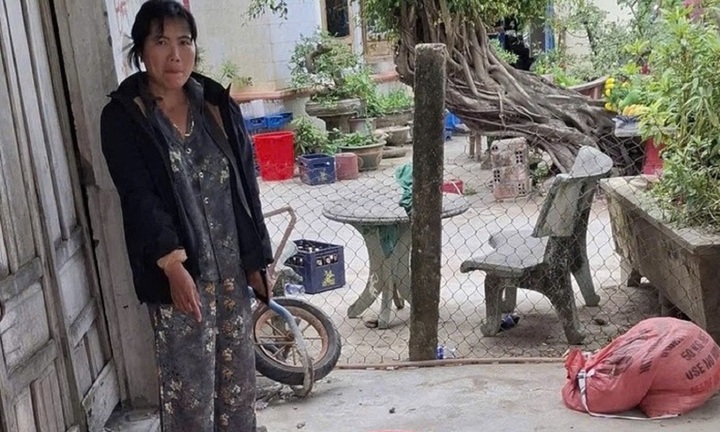 Tin pháp luật nổi bật 24h qua: Đang cầm cái đánh 
