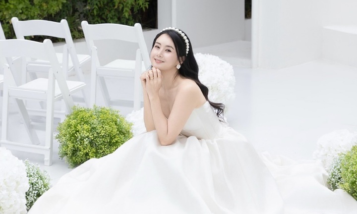 Nữ diễn viên đình đám bất ngờ tiết lộ vị hôn phu mới sau khi ly hôn chồng tỷ phú