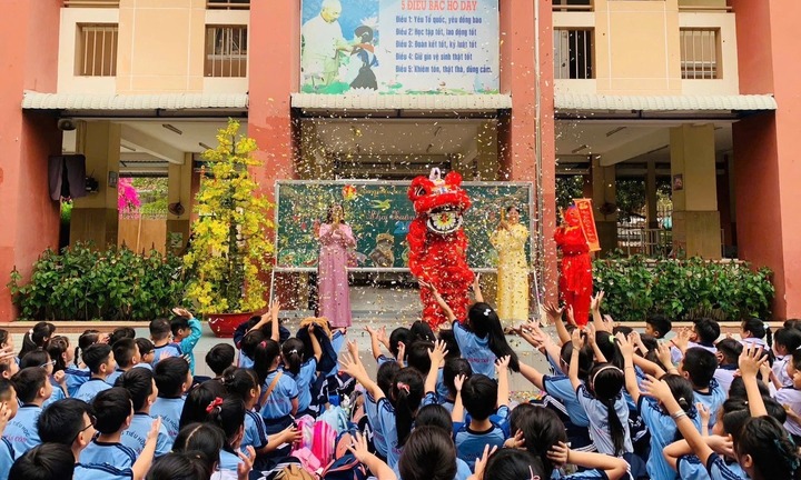 TP.HCM: Trường học rộn ràng các hoạt động đón học sinh quay lại sau Tết
