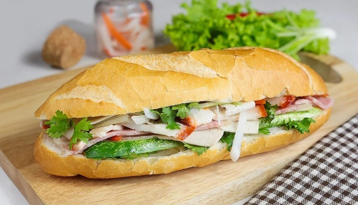 Bộ Y tế vào cuộc vụ 19 người nghi ngộ độc sau khi ăn bánh mì tại Đồng Tháp