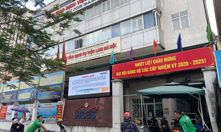 Từ 1/2026, đang hưởng trợ cấp thất nghiệp thông báo tìm kiếm việc làm thế nào?