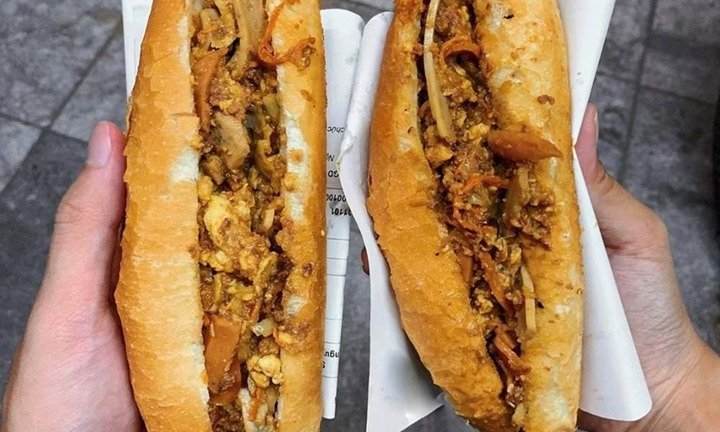 Review bánh mì dân tổ Hà Nội