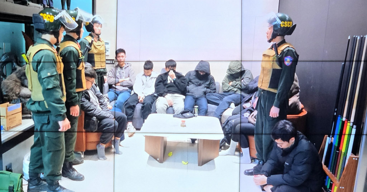 Vụ triệt phá đường dây “Xôi Lạc TV” : Bắt nhiều bình luận viên nổi tiếng