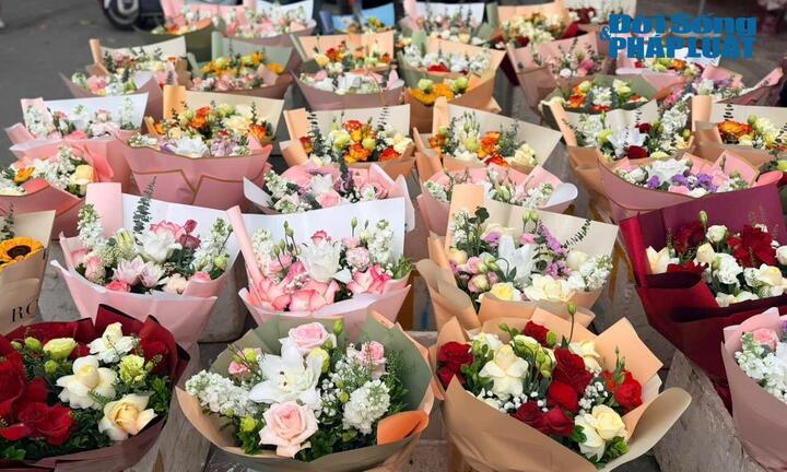 Thị trường quà tặng 8/3/2026 sôi động: Hoa, mỹ phẩm và quà cá nhân hóa “lên ngôi