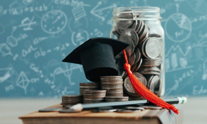 Danh sách trường đại học đồng loạt tăng học phí