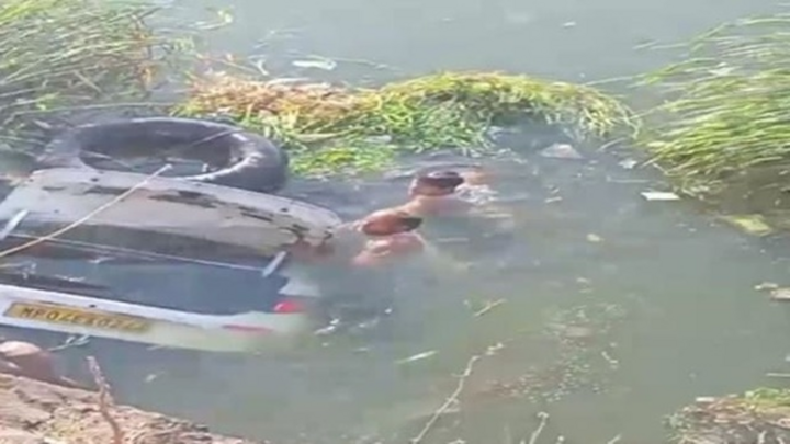 Ô tô lao xuống mương nước, tài xế tử vong thương tâm