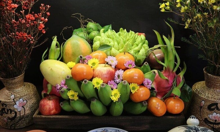 Tại sao người miền Bắc chọn chuối và bưởi thắp hương?