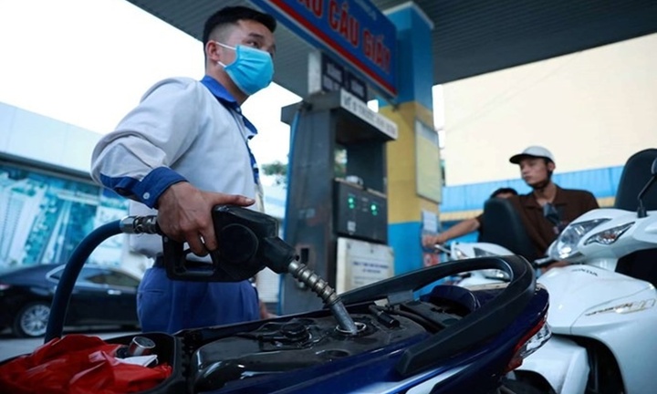 Giá xăng RON95, giá dầu tăng từ 22h ngày 12/3