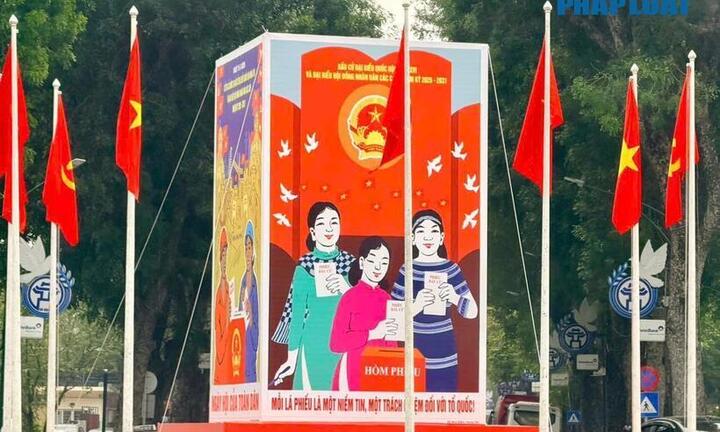 Hà Nội rực rỡ cờ hoa chào mừng ngày hội toàn dân