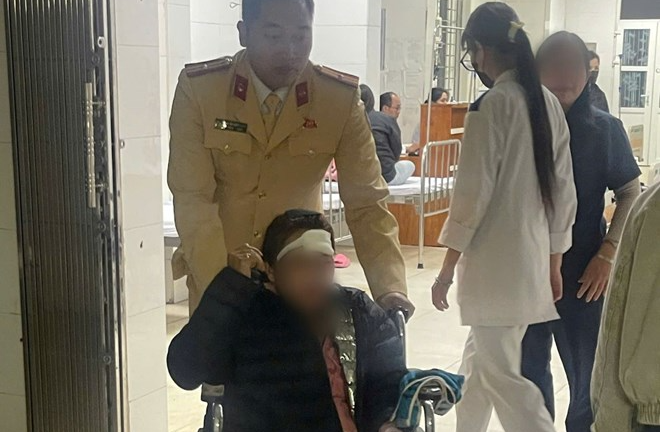 CSGT Hải Phòng kịp thời cứu người phụ nữ gặp nạn trên sông Văn Úc