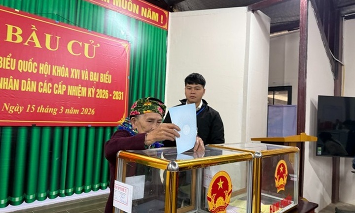 Gần 62 triệu cử tri đã đi bỏ phiếu bầu cử