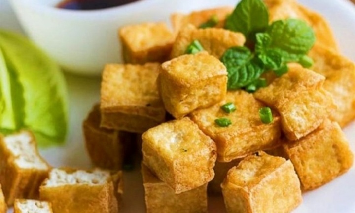 Đậu phụ nhúng qua thứ nước này trước khi rán đậu giòn tan