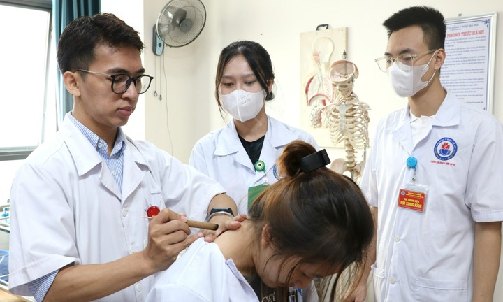 Điểm tên những trường đại học khối ngành sức khỏe công bố phương án tuyển sinh năm 2026