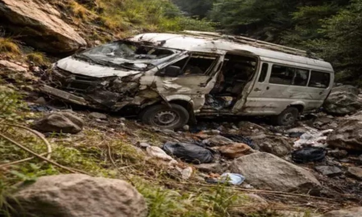 Xe ô tô chở khách bất ngờ lao xuống vực, 7 người thiệt mạng, 9 người bị thương ở Nepal