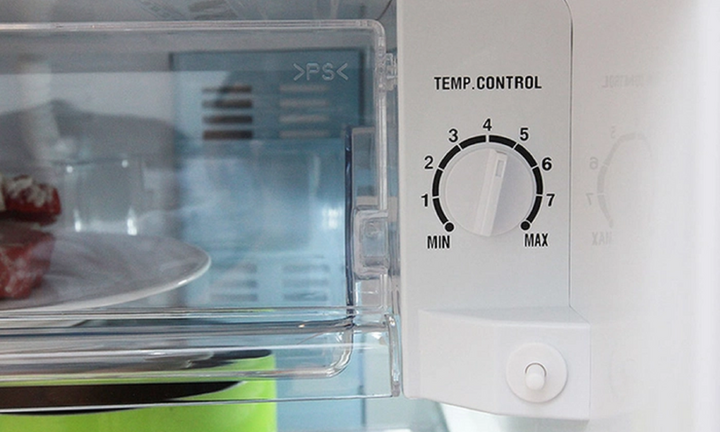 Tủ lạnh có một nút nhỏ, mùa đông cứ chỉnh nó là tiết kiệm điện