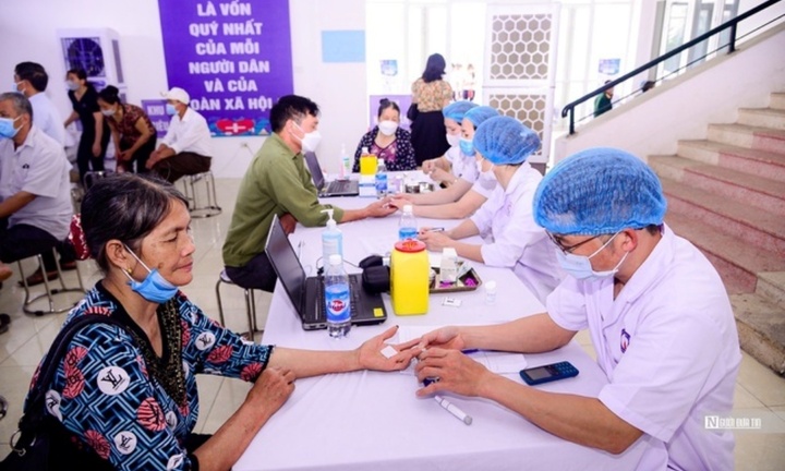 Đề xuất khám sức khỏe định kỳ miễn phí cho người nghèo, mắc bệnh mạn tính