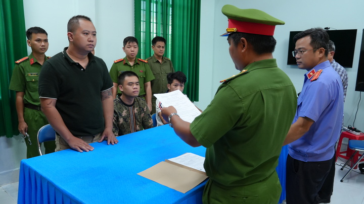 Khởi tố  8 đối tượng gây rối trật tự công cộng ở Đồng Tháp