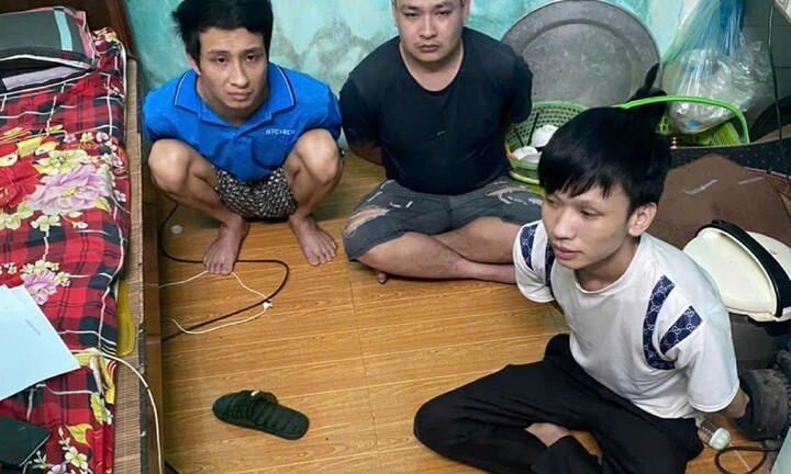 Hà Nội: Bắt quả tang 3 đối tượng sử dụng trái phép chất ma túy