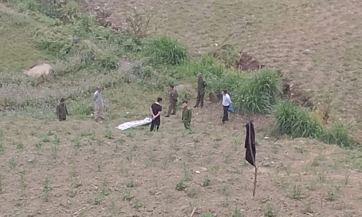 Thông tin mới nhất vụ người đàn ông có hình xăm 2 con cá nhảy cầu cạn ở Lào Cai