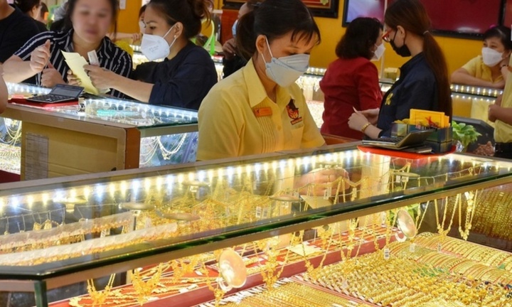 Giá vàng hôm nay (3/4): Giá trong nước bám sát xu hướng thế giới