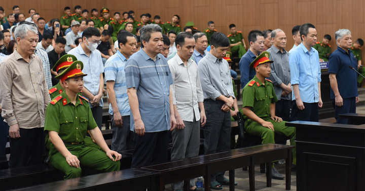 Cựu Thứ trưởng Hoàng Văn Thắng bị tuyên 4 năm tù