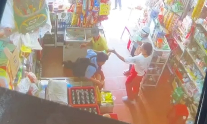 Vụ clip người đàn ông đánh học sinh trong tiệm tạp hóa ở Huế: Người mẹ tiết lộ gì?
