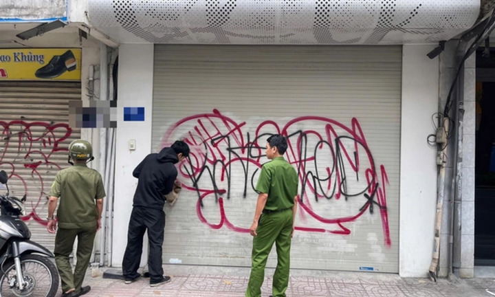 Bắt quả tang thanh niên đang thực hiện hành vi sai trái ở 2 căn nhà tại TP.HCM