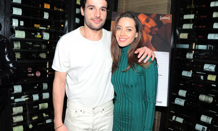 Nữ diễn viên đình đám mang thai với bạn diễn khiến dư luận dậy sóng