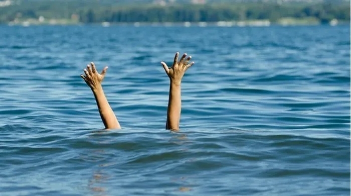 Ra hồ nước chơi, 2 học sinh tử vong thương tâm