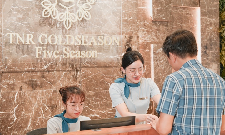 Điểm chạm cảm xúc trong vận hành tòa nhà từ nụ cười lễ tân