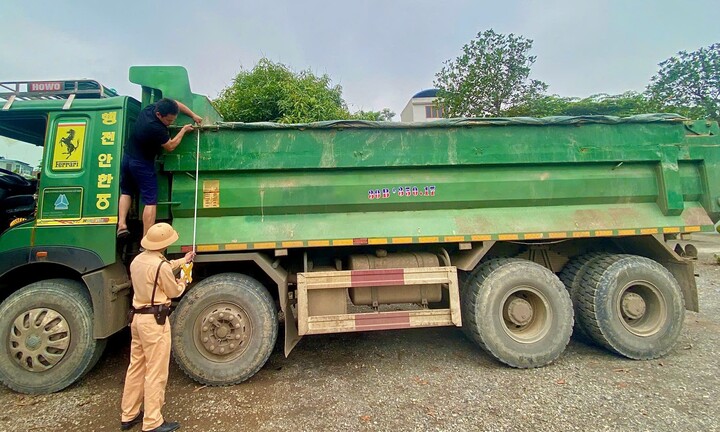 Hà Nội siết chặt xử lý xe tải vi phạm cơi nới, yêu cầu trả nguyên trạng