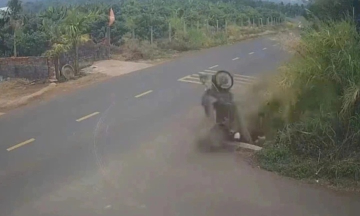 Công an Đắk Lắk khẳng định chưa tổ chức họp báo vụ tai nạn khiến nam sinh lớp 12 tử vong