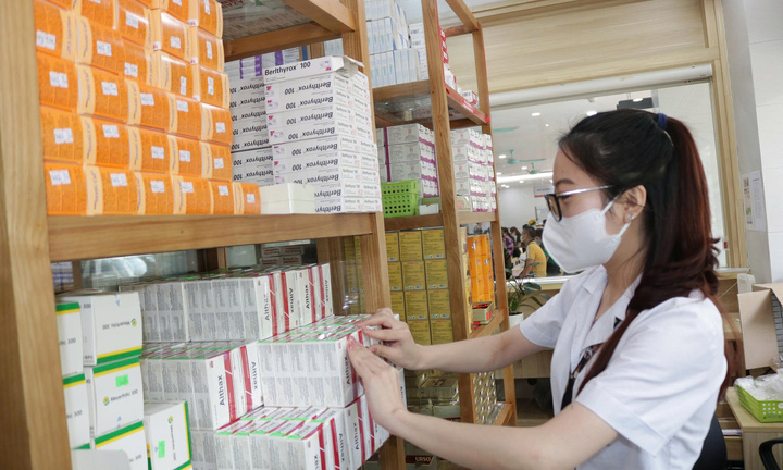 Hà Nội yêu cầu tăng cường quản lý, điều hành và bình ổn giá thuốc