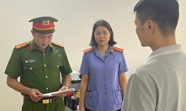 Lập bệnh án khống để trục lợi bảo hiểm, loạt bác sĩ bị khởi tố