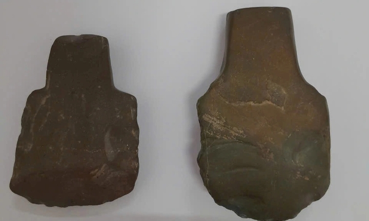 Phát hiện 5 rìu đá hàng nghìn năm tuổi bên trong hang động ở Phong Nha - Kẻ Bàng