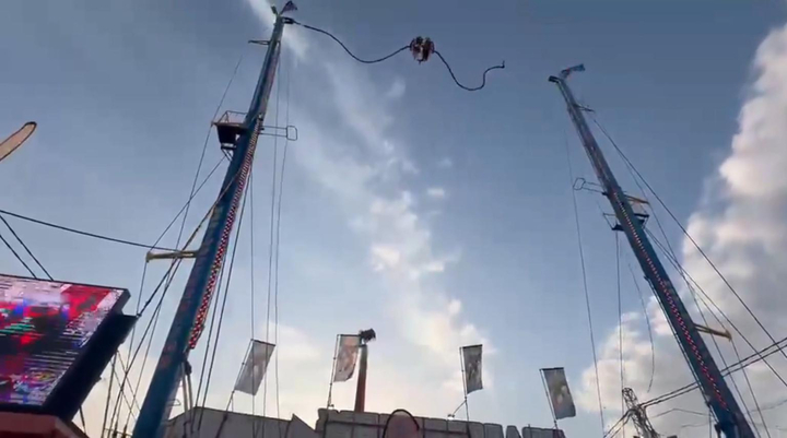 Clip: Cáp trò chơi đứt bung giữa không trung, nhiều người bị quăng quật