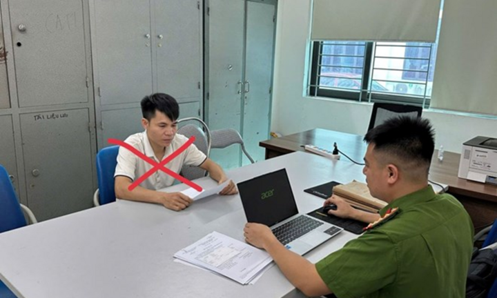 Khởi tố đối tượng sử dụng trái phép vũ khí quân dụng