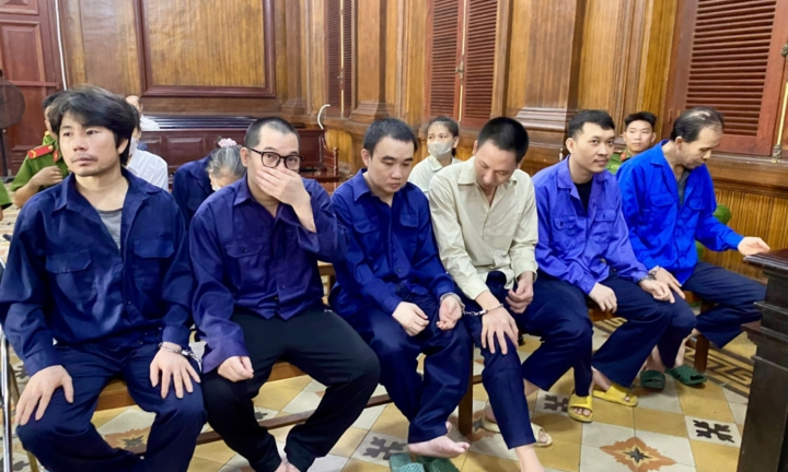 Ma túy “nhấn chìm” kiều nữ: Theo chồng buôn 