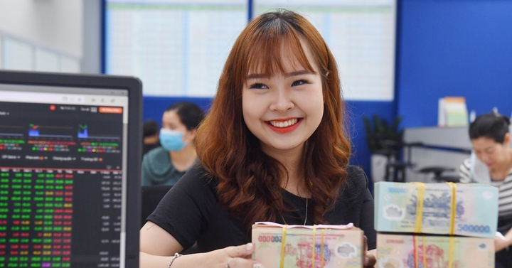 Lãi suất 1 ngân hàng tăng lên 7,9%/năm, cao nhất thị trường hiện nay