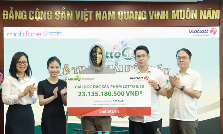 Trúng độc đắc hơn 23 tỷ đồng, nam nhân viên ngân hàng mất ngủ cả đêm