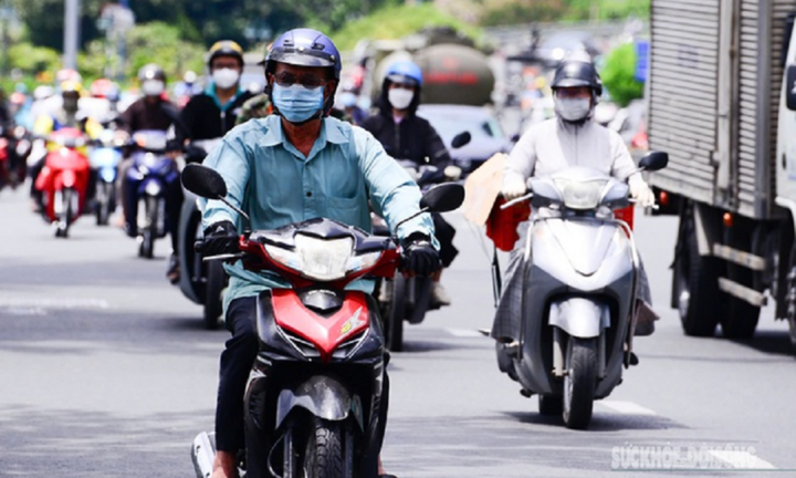 Nắng nóng đỉnh điểm vượt 39 độ C ở Miền Bắc, cơn mưa giải nhiệt sẽ xuất hiện ngày nào?