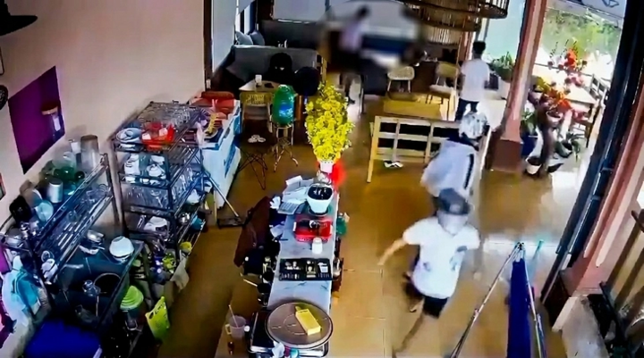 Vụ thiếu niên tử vong tại quán cà phê ở Cà Mau: Khởi tố 12 học sinh 