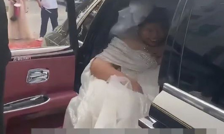 Đón dâu bằng Rolls-Royce, chú rể vẫn phải 
