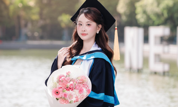 Chân dung 5 thủ khoa tốt nghiệp sớm tại Đại học Kinh tế Quốc dân với điểm số GPA tuyệt đối 4.0